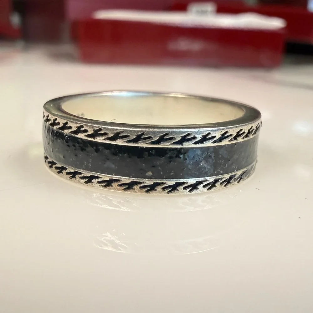 Gucci Interlocking GG 745573 Black Resin Sterling Silver 925 Ring Size 20 US 9